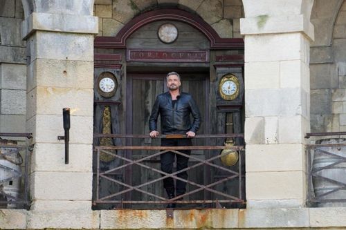 Olivier Minne devant l'Horlogerie