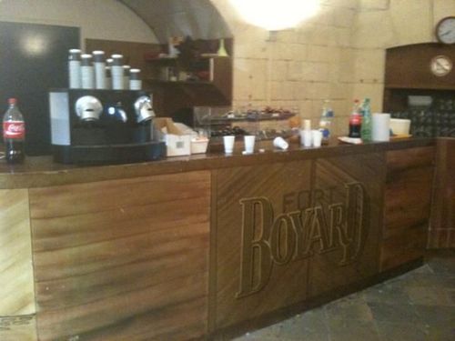 Fin de tournage. Le resto du Fort a été dévalisé! :-) #FortBoyard