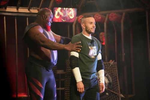 Big Boo et Steven Da Costa dans la Cage