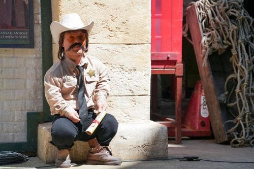 Passe Muraille en tenue de Sherif