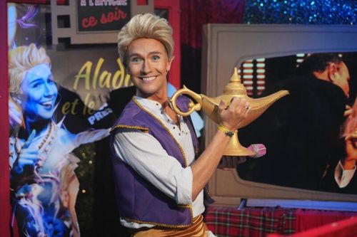 Cyril Gossbo dans le Débarras en tenue d'Aladin