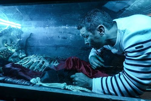 Brahim Asloum dans les Catacombes