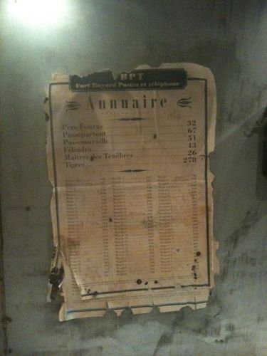 RV demain soir pour la 2e de #FortBoyard! Voici la liste des numéros de téléphone dans la cabine!