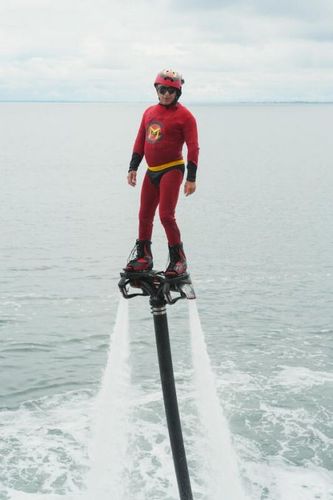 Retour sur le fort de Mégagaf et son flyboard