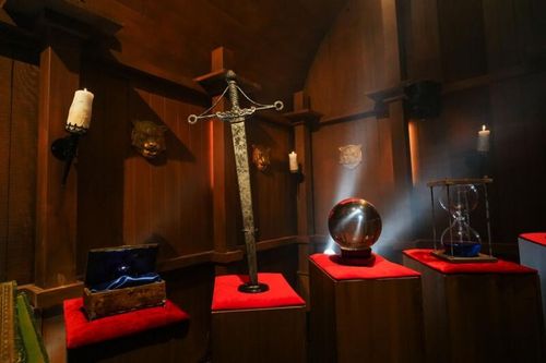 Les Reliques Sacrées