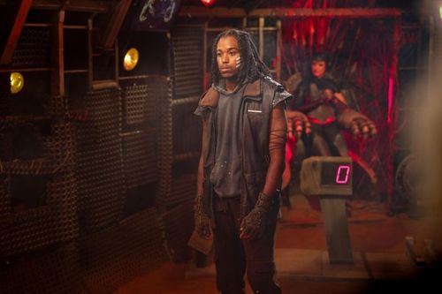 Damani et Rouge dans la Cage