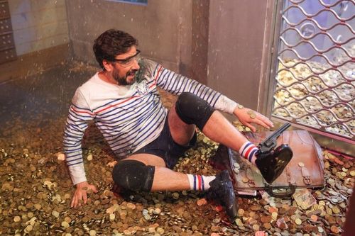 Maxime Gasteuil dans la Banque