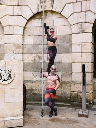 Lady Boo et Booster sur la Barre de Pompiers