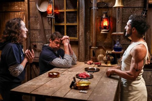 Isablle Vitari et Camille Lacourt dans le Restaurant de Willy Rovelli