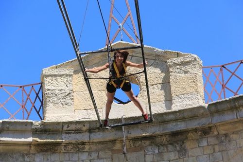 Jennifer Lauret dans la Cloche