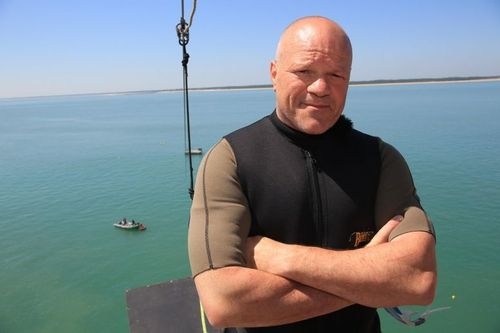 Philippe Etchebest avant la Tyrolienne inversée