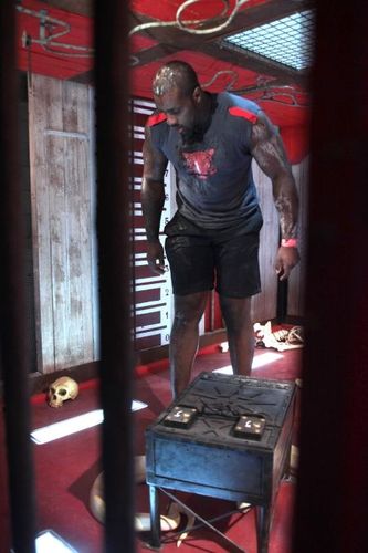 Teddy Riner dans la Cellule qui rétrécit
