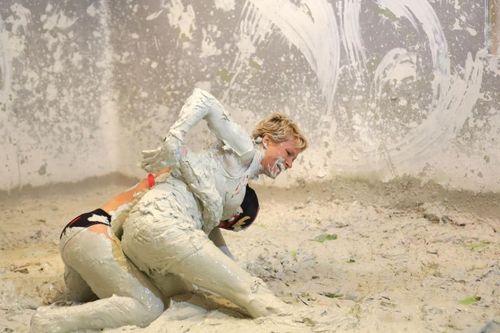 Rebecca Hampton aux prises de Lady Boo