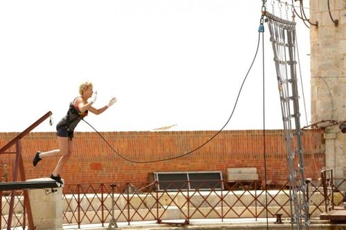 Rebecca Hampton s\'élance sur le Tremplin