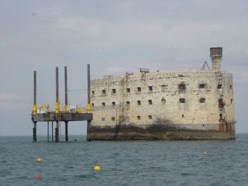 Le fort et la plateforme côté vigie