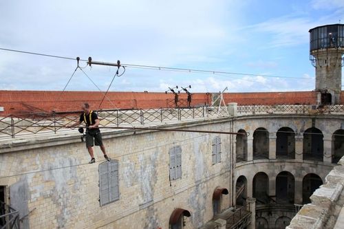 Alain dans l\'aventure du Funambule
