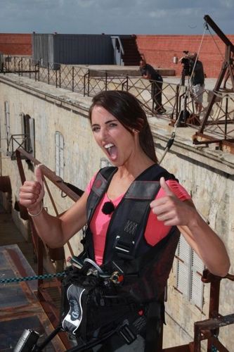 Margot Laffite prête pour le Saut à l\'élastique
