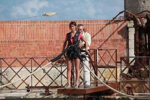 Margot Laffite dans l\'aventure du Saut à l\'élastique
