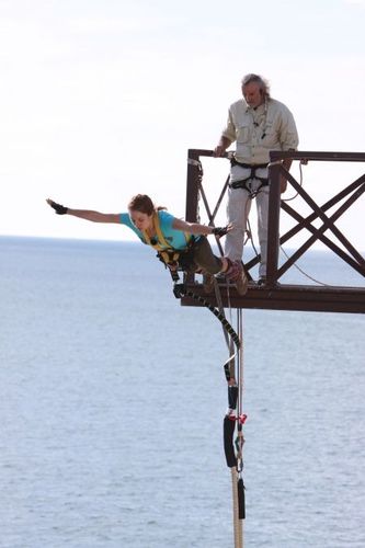 Emilie Dequenne dans l\'aventure du Saut de l\'ange