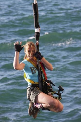 Valérie Pascal dans l\'aventure du Saut de l\'ange