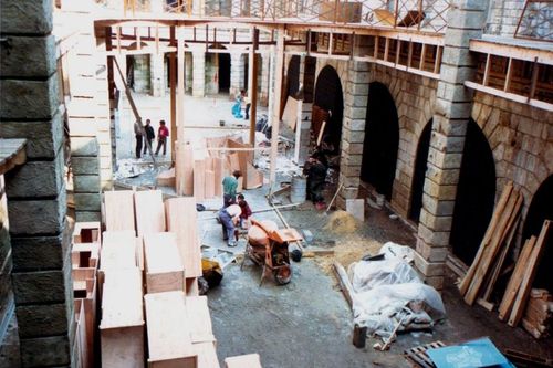 La cour intérieure en chantier