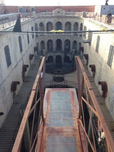 Un petit saut, ça vous tente ? Pas moi ! #fortboyard25ans
