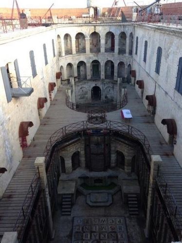 Vue imprenable depuis la terrasse #fortboyard25ans
