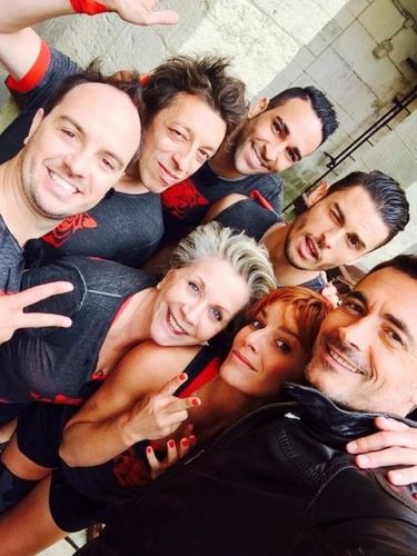 Fin de tournage du jour 1. Beaucoup de rires et d\'émotion. Ici selfie Equipe 1 pour @lerefuge #FortBoyard25ANS
