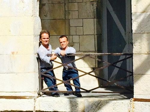 Fort Boyard c\'est aussi mes inséparables comparses. @passemurailleFB #fortboyard