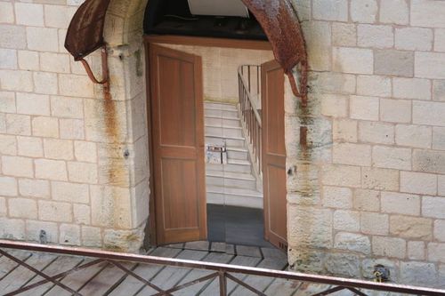 La porte de la Salle des illusions