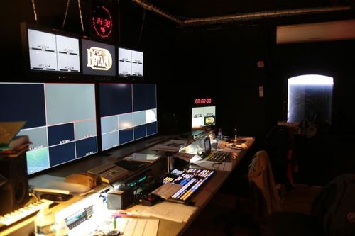 Une vue sur la régie vidéo