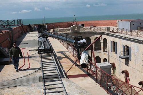 La terrasse et la grue