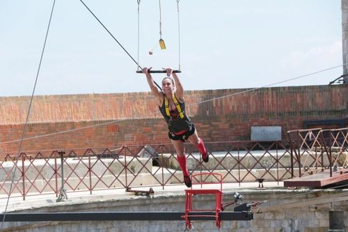 Marine Lorphelin dans l\'aventure de la Chaise instable