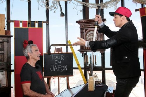 Raymond Domenech trouvera-t-il l'astuce du tour de Vincent C à la Magic Academy ?
