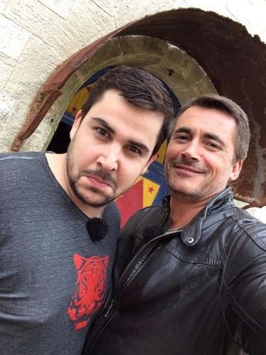 Avec le talentueux @VictorArtus entre deux épreuves! Bravo à lui pour la tyrolienne #FortBoyard