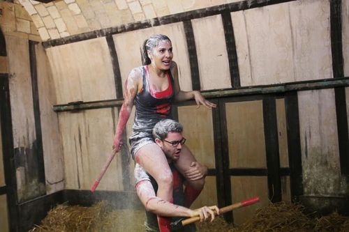 Gyselle Soares et Cyprien dans l\'épreuve du Bizutage