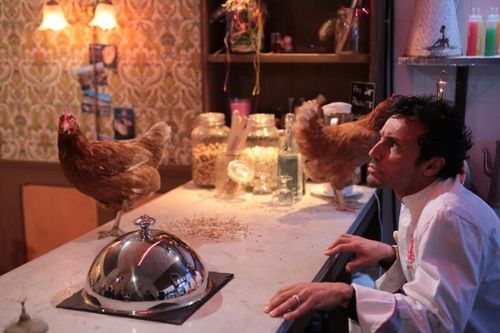 Willy Rovelly dans son restaurant