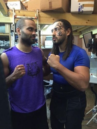 Avec @tonyparker un vrai plaisir de vous avoir rencontré champion...grand moment sur le @FortBoyardFr #nba #lay-up