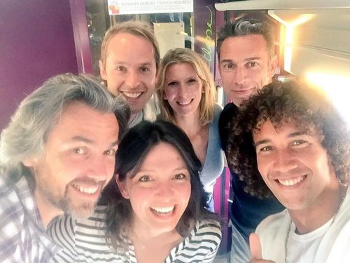 Dans le train direction #FortBoyard @DamienThevenot @ctgourmand @HeleneGateauOff @GERARDVIVESreal #AymericCaron