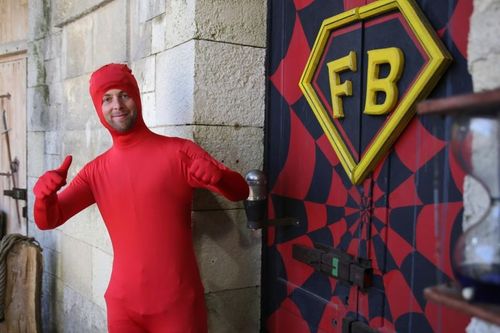 Martin Bazin en tenue pour entrer dans l\'antre de l\'Araignée