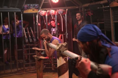 Tony Parker défie Moundir l'aventurier dans le duel du Cabestan