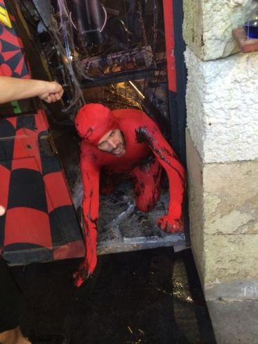 On voit que vous aimez rester dans la toile. Vous allez casser Internet mon petit Aymeric Caron ! #FortBoyard