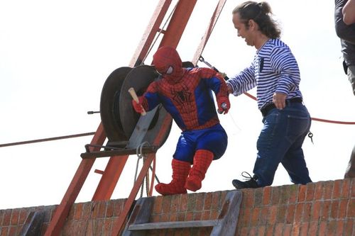 Passe-Muraille grimé en Spiderman et Passe-Partout