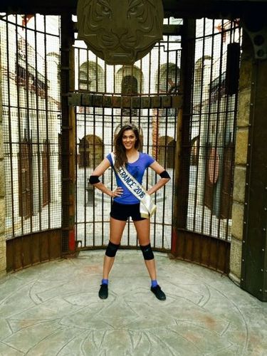 Vous croyez la connaître? @IrisMittenaereO vous réserve des surprises!... #FortBoyard #team