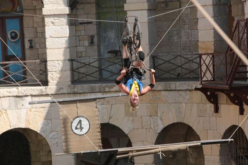 Sophie Tapie dans l'aventure du Cablocypède