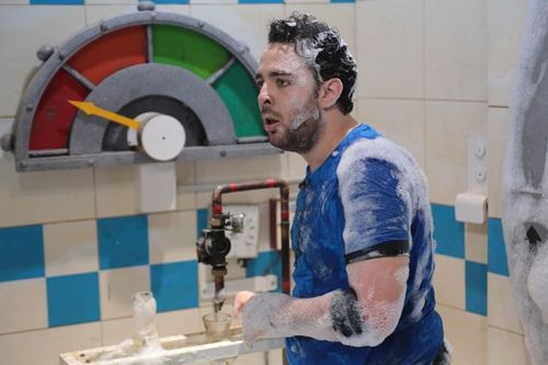 Elliot Chemlekh dans la Laverie