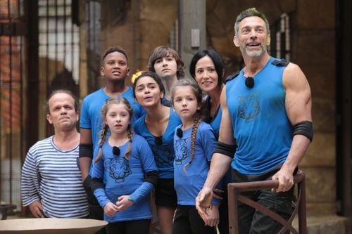 L'équipe attendant le montant de ses gains