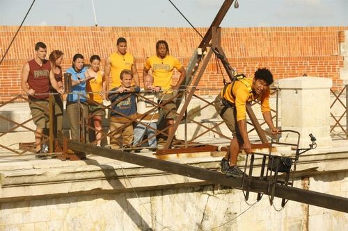 Haron Tanzit dans l'épreuve de la Chaise instable