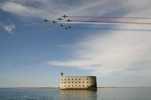 La Patrouille de France au dessus du fort