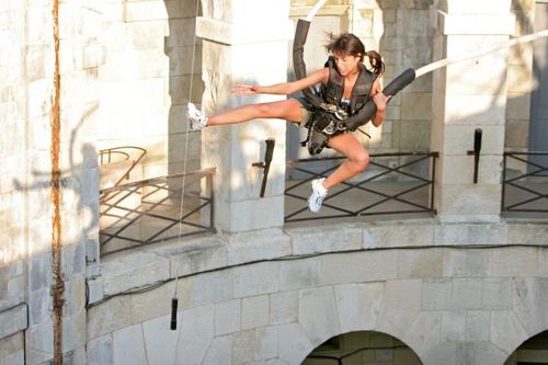 Julia Cécillon dans l'aventure du Saut à l'élastique